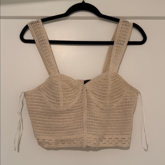 AQUA Crocheted Cropped Top Women's Small Spring cream Sleeveless Back Button - Picture 3 of 5